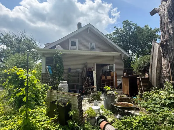 2119 Eldridge AVE E, North Saint Paul, MN 55109