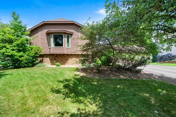 14710 79th PL N, Maple Grove, MN 55311