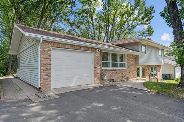 1870 7th ST NW, New Brighton, MN 55112