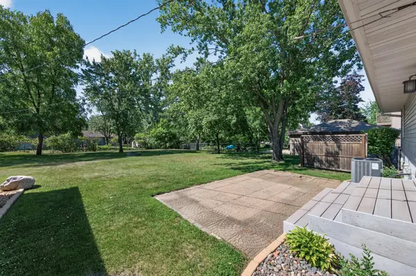 138 106th AVE NW, Coon Rapids, MN 55448