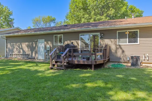 901 Columbine DR, Marshall, MN 56258