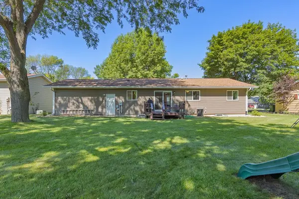 901 Columbine DR, Marshall, MN 56258