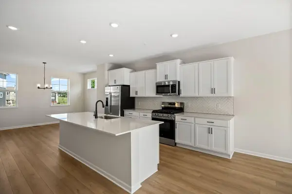 1517 Trellis LN, West Saint Paul, MN 55118