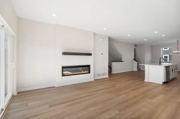 1517 Trellis LN, West Saint Paul, MN 55118