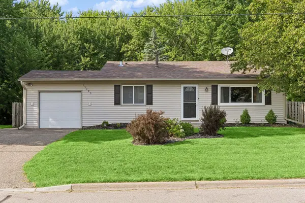 13404 Arthur ST W, Minnetonka, MN 55305