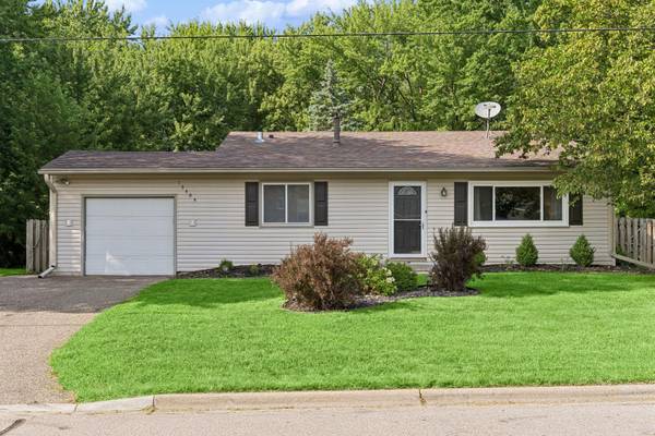 13404 Arthur ST W, Minnetonka, MN 55305