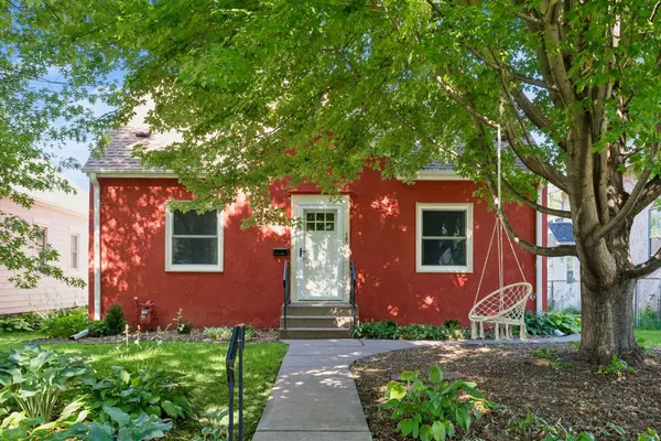 1605 Merrill ST,  Saint Paul,  MN 55108