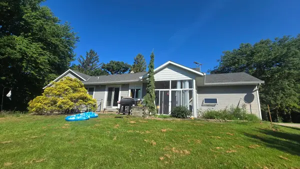 26722 825th AVE, Hollandale, MN 56045