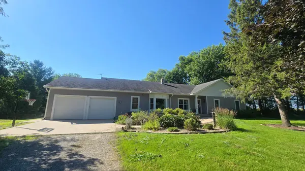 26722 825th AVE, Hollandale, MN 56045
