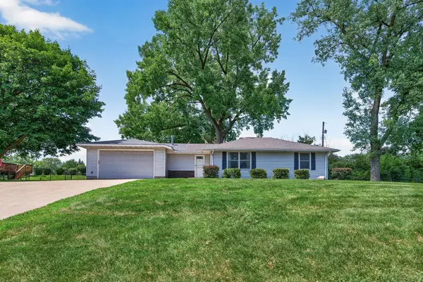 922 23rd AVE NW, New Brighton, MN 55112