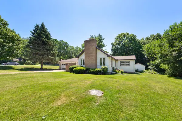 403 9th ST W, Northfield, MN 55057