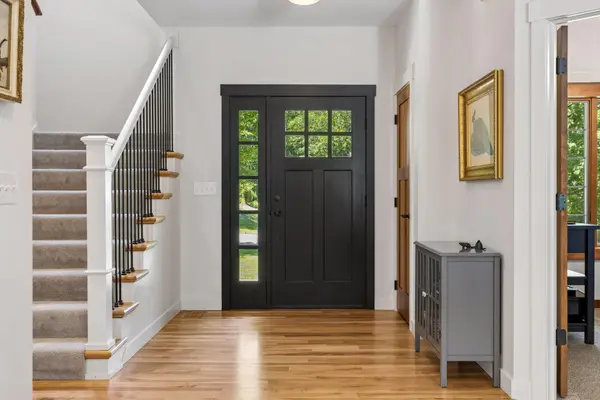 4901 Birchwood LN, Minnetonka, MN 55343