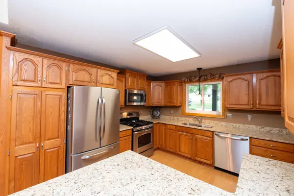 9094 Jensen AVE S, Cottage Grove, MN 55016