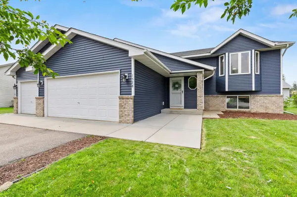 1528 Homestead ST, Shakopee, MN 55379