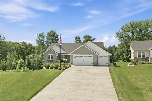 590 Northern Lights DR, Prescott, WI 54021