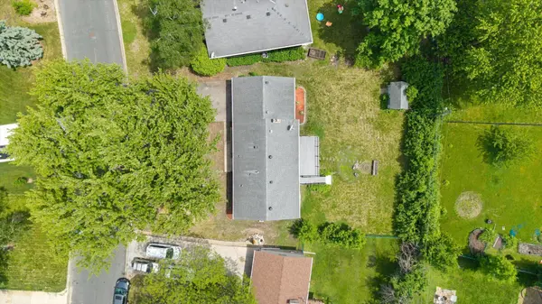 8941 48th AVE N, New Hope, MN 55428