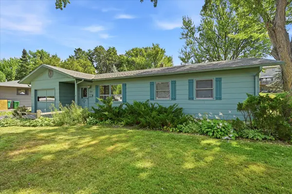 321 Hemlock ST S, Stillwater, MN 55082