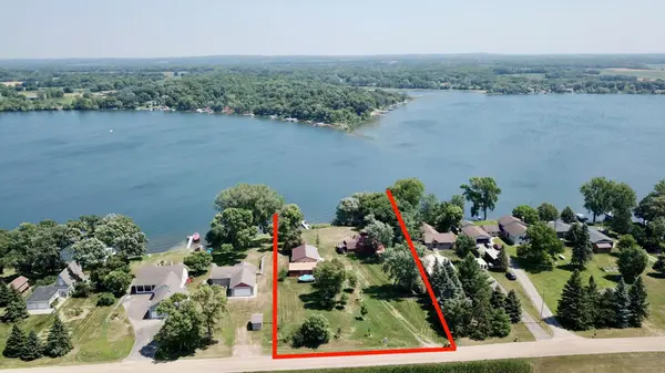 18245 Ada DR, Sauk Centre, MN 56378