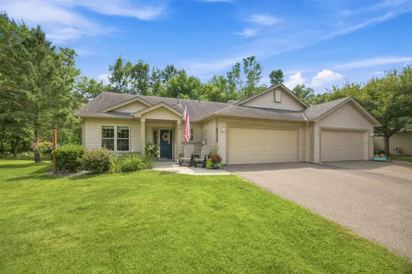 27732 Woodland DR,  Chisago City,  MN 55013