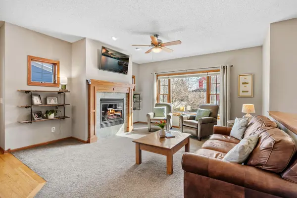 11614 Laketowne VW, Albertville, MN 55301