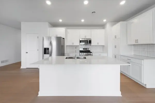 22376 Isla WAY, Rogers, MN 55374
