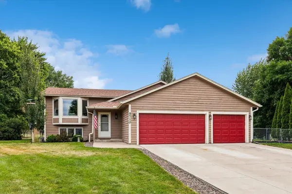 5710 W 139th ST, Savage, MN 55378