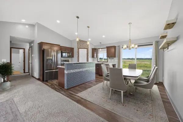 4173 87th ST NE, Monticello, MN 55362