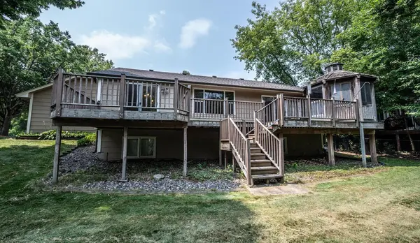 17028 Glenwood AVE, Lakeville, MN 55044