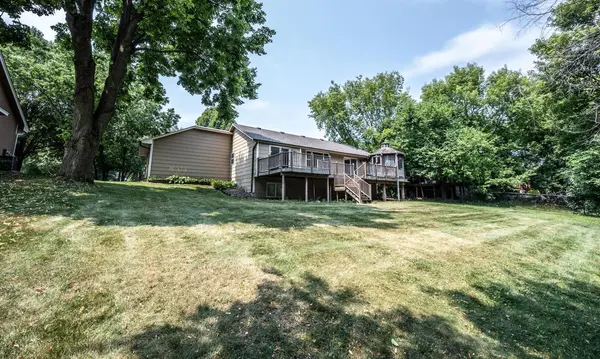 17028 Glenwood AVE, Lakeville, MN 55044