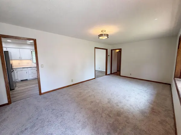 11353 N Heights DR NW, Coon Rapids, MN 55433