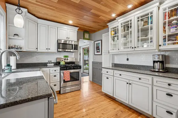 365 Warwick ST, Saint Paul, MN 55105