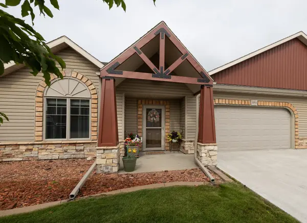 520 19th AVE W #B, West Fargo, ND 58078