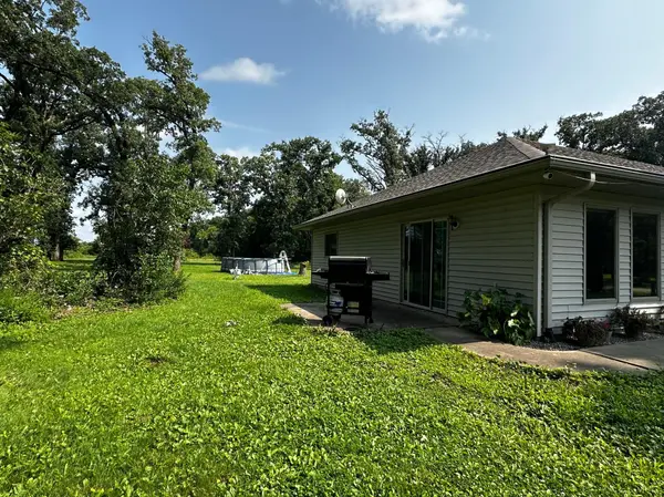 52404 320th ST, Blooming Prairie, MN 55917
