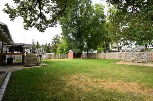 516 Pearl ST, Zumbrota, MN 55992