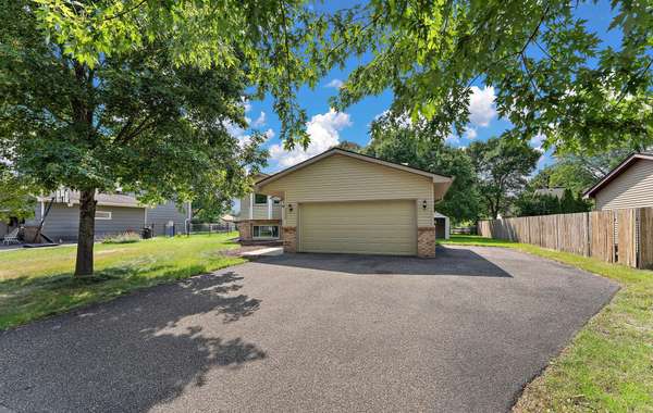 9924 Xebec ST NE, Circle Pines, MN 55014