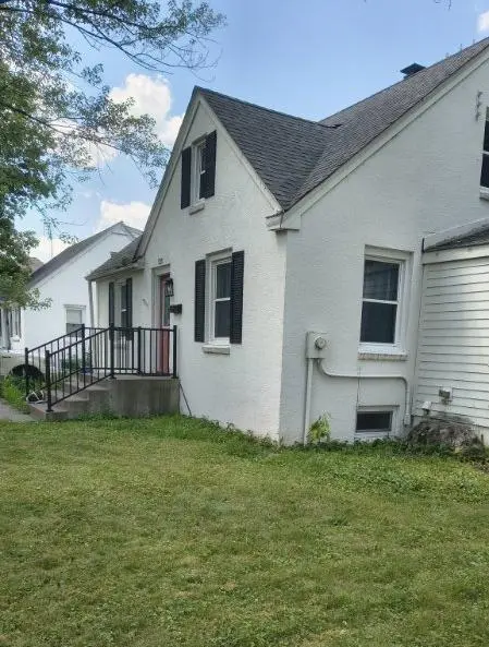 335 E Hughes ST, New Richmond, WI 54017