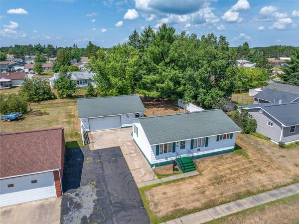 61 Birch BLVD, Babbitt, MN 55706