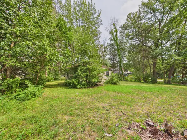 25250 Cedar LN, New Prague, MN 56071
