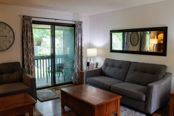 31 Marie AVE E, West Saint Paul, MN 55118
