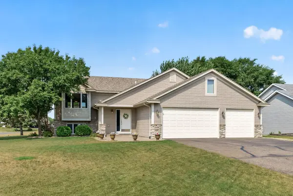23308 Ivywood ST NW, Saint Francis, MN 55070