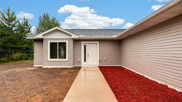1350 Carriage Hill DR, Hinckley, MN 55037