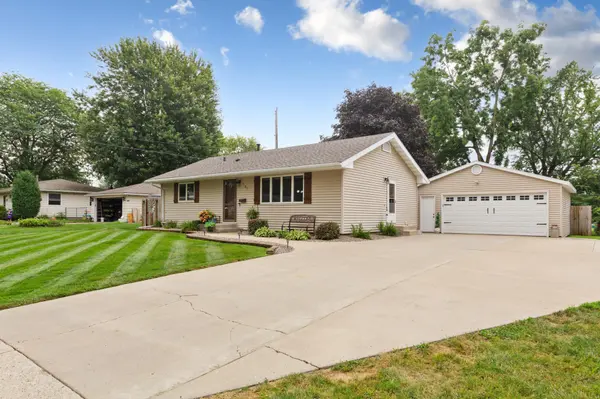 737 13th ST NE, Owatonna, MN 55060