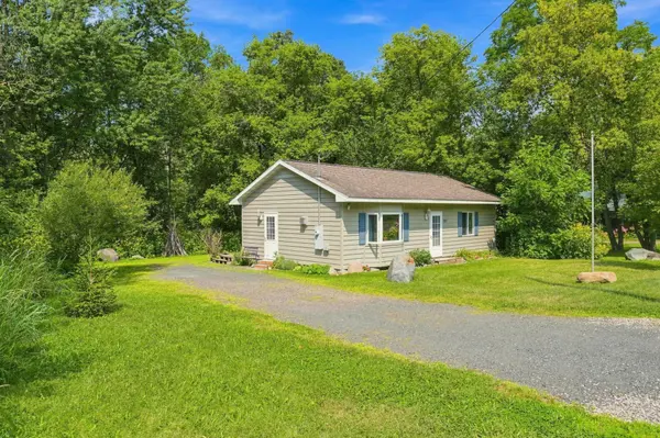 501 N Hamilton ST, Saint Croix Falls, WI 54024