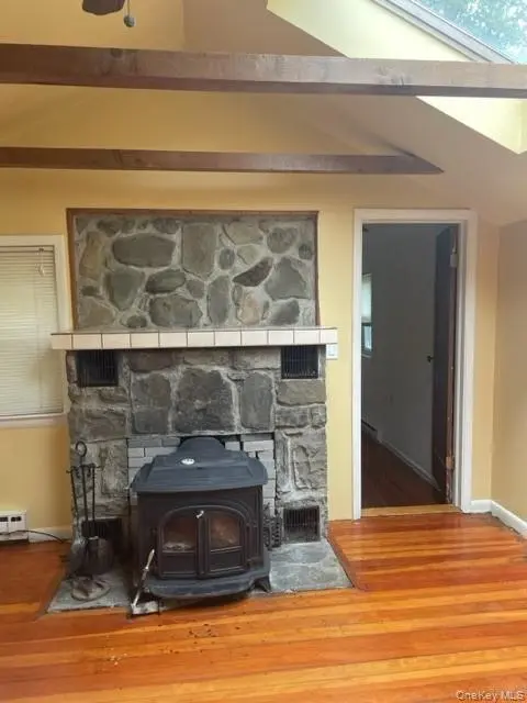 42 Underhill TRL, Monroe, NY 10950