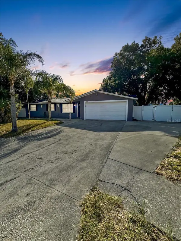 1001 IDLEBRIAR WAY, Tarpon Springs, FL 34689