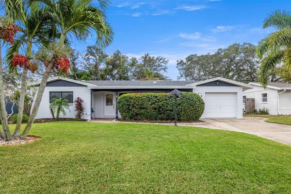 11278 67TH AVE, Seminole, FL 33772