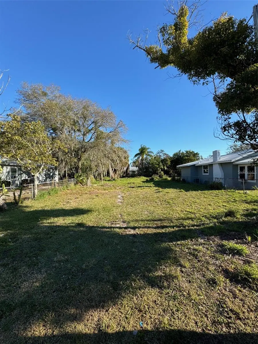 831 4TH ST, Winter Haven, FL 33881