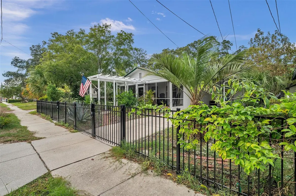 116 READ ST, Tarpon Springs, FL 34689