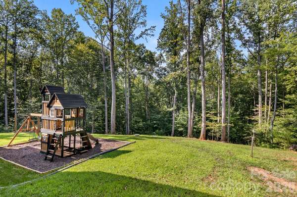 206 N Harbor Watch DR, Statesville, NC 28677