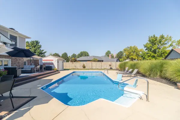 1008 Pauls DR, Greenfield, IN 46140